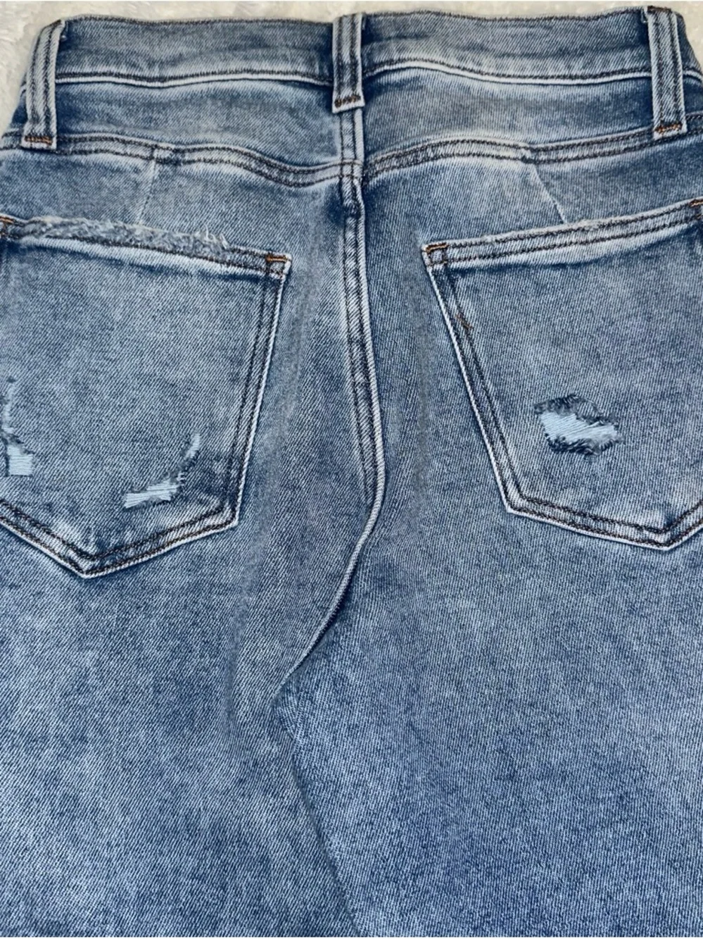 Arizona Jean Company Light Blue Highest-Rise Curvy Mom Jeans - Picture 5 of 5